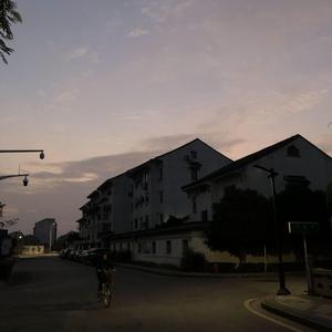 爆乳女教师一区二区三区吊视频
